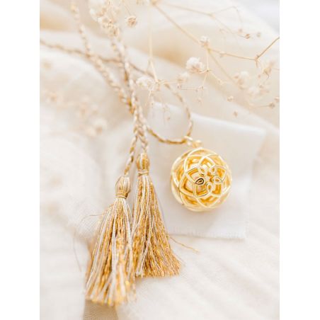 Bola de Grossesse cage Rose de Vénus | Or & Cordon de soie tressé crème + fil d'or