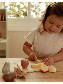 Fruits à découper et planche