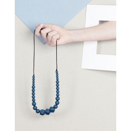 Collier Peacock